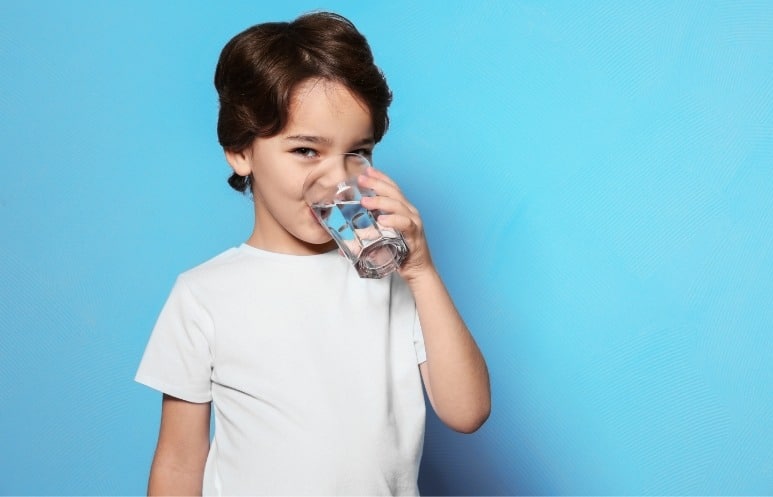 Carie de la petite enfance : une infection qui se prévient ! 